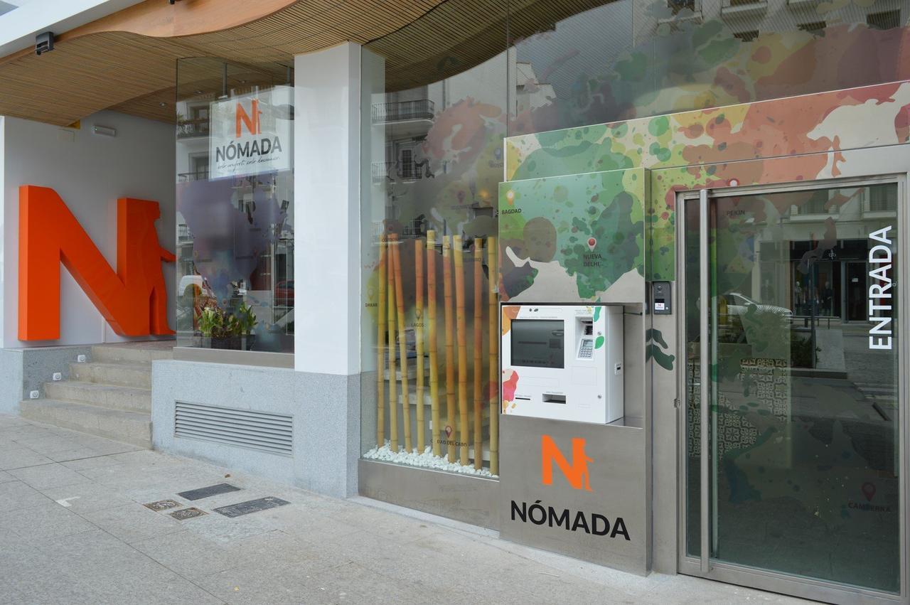 Nomada 2*